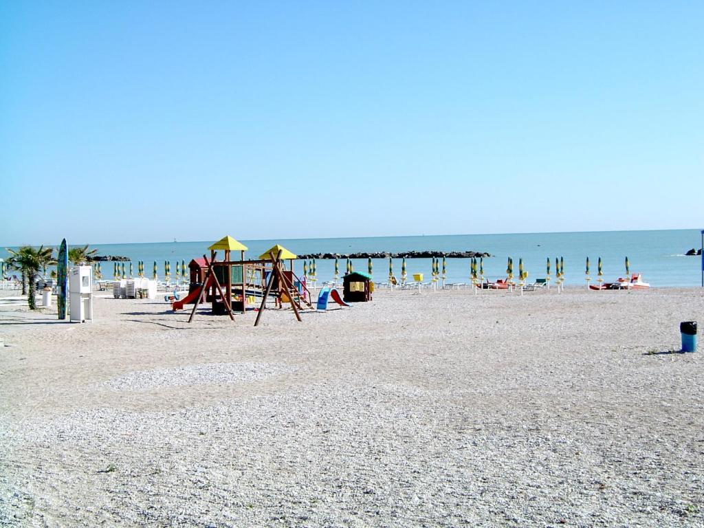 Residence Casabianca Porto San Giorgio Eksteriør billede