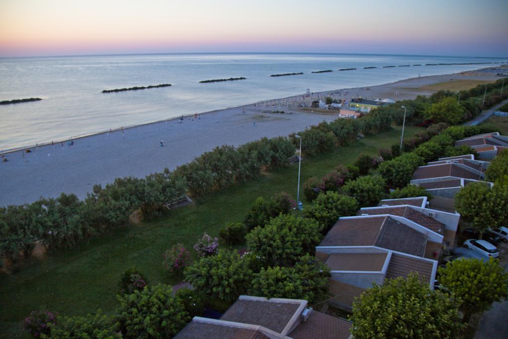 Residence Casabianca Porto San Giorgio Eksteriør billede