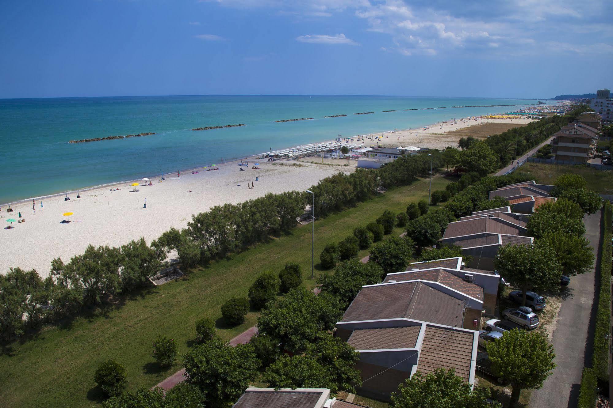 Residence Casabianca Porto San Giorgio Eksteriør billede